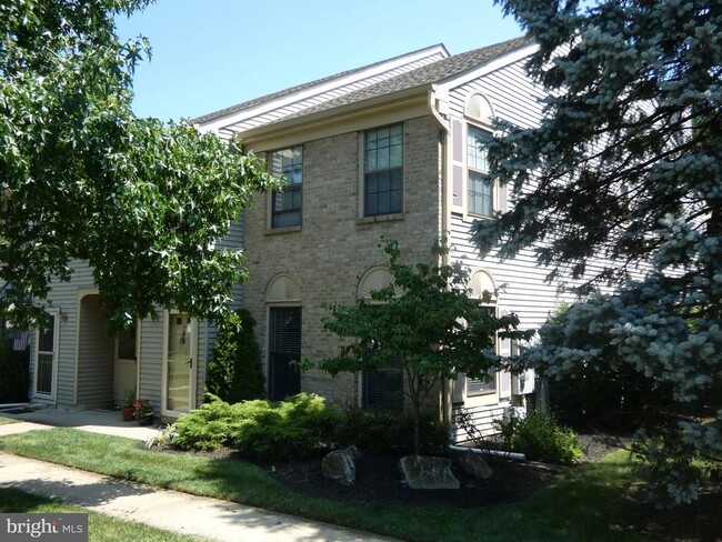 property at 123 Wyndham Pl