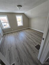 209 Essex St in Syracuse, NY - Building Photo - Building Photo