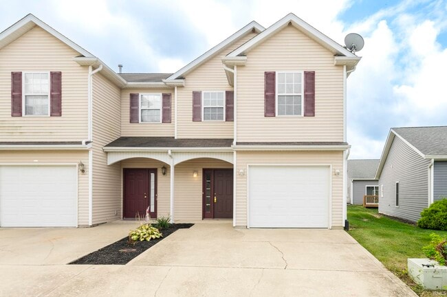 5713 W Monarch Ct in Bloomington, IN - Building Photo - Building Photo