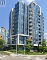 28 Avondale Ave in Toronto, ON - Building Photo