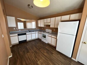 6768 W Gardenia Ave in Glendale, AZ - Building Photo - Building Photo