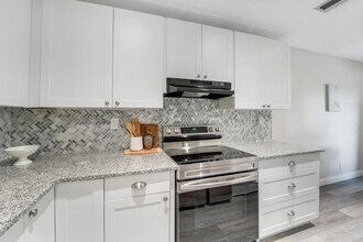 5890 Sugar Palm Ct in Delray Beach, FL - Building Photo - Building Photo