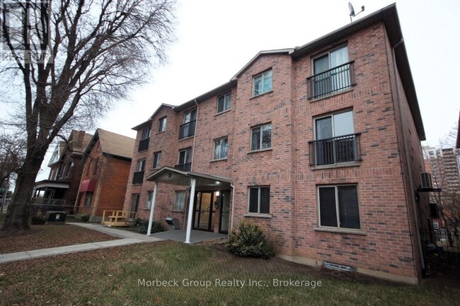 property at 28-228 Victoria Ave N