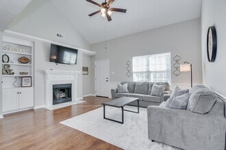 2003 Helmsdale Ln in Augusta, GA - Building Photo - Building Photo