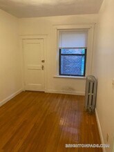 17 Cummings Rd, Unit 4 in Boston, MA - Building Photo - Building Photo