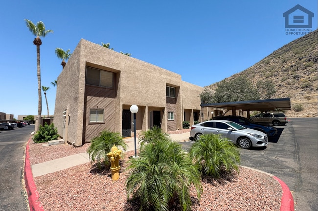 property at 1601 W Sunnyside Dr