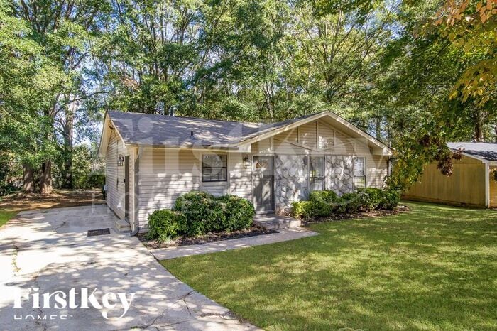 1650 Freedom Valley in Decatur, GA - Building Photo