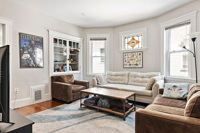 39 Edison Green in Boston, MA - Building Photo - Building Photo