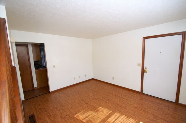 517 S Silverwood Ln in Goshen, IN - Building Photo - Building Photo