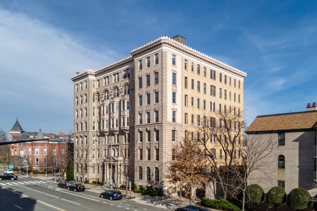 Iowa Condominiums in Washington, DC - Foto de edificio