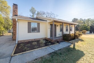 125 Magnolia Dr in Grovetown, GA - Building Photo - Building Photo