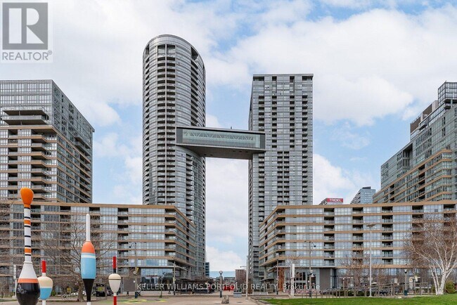 property at 15 Iceboat Terr