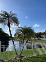 22851 Windsor Wood Ct in Boca Raton, FL - Building Photo