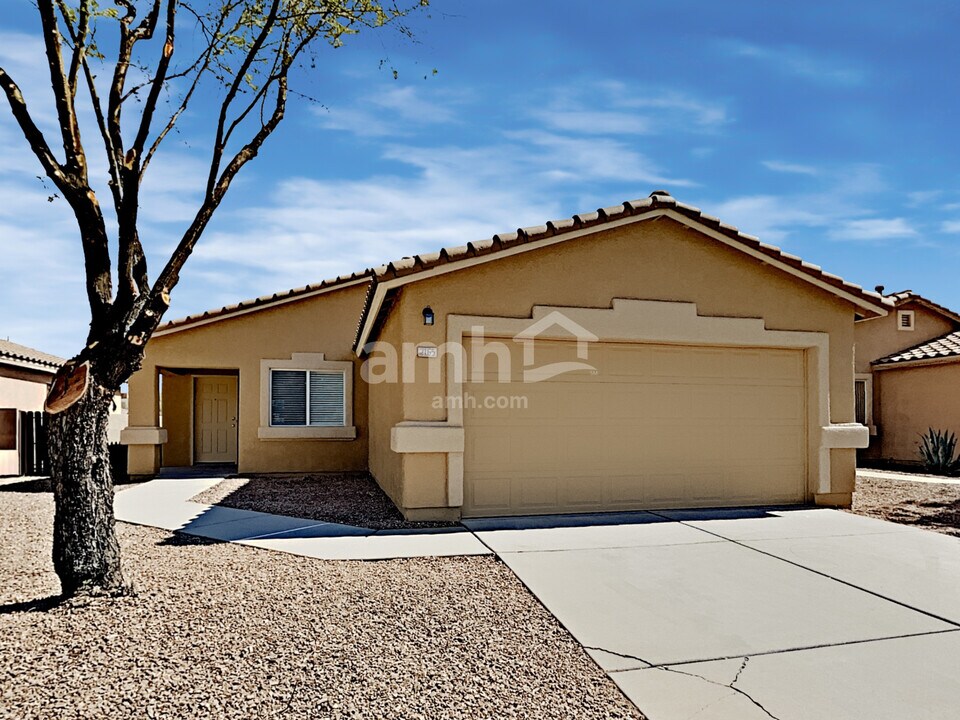 2165 W Burlwood Way in Tucson, AZ - Building Photo