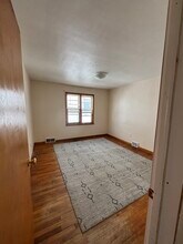 162 Seminary Ave, Unit 2 in Binghamton, NY - Foto de edificio - Building Photo