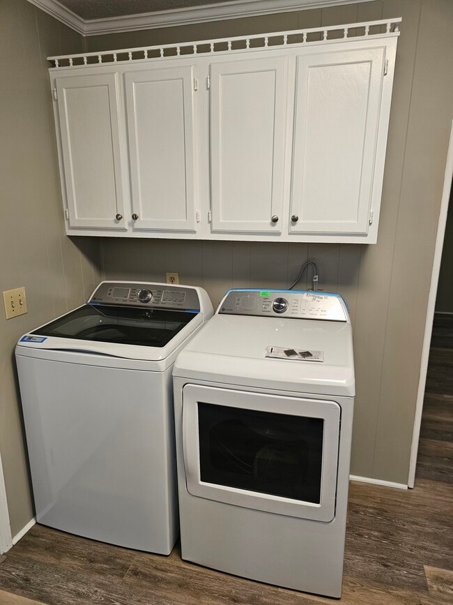 1131 W Brookgreen Dr in Florence, SC - Foto de edificio - Building Photo