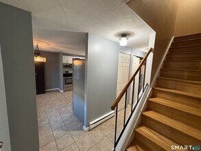 13 Lakeside Dr in Ledyard, CT - Building Photo - Building Photo