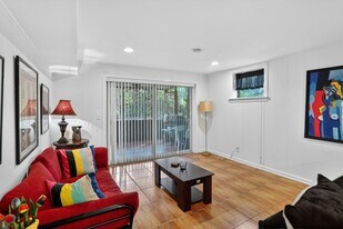 843 Artwood Rd NE in Atlanta, GA - Building Photo