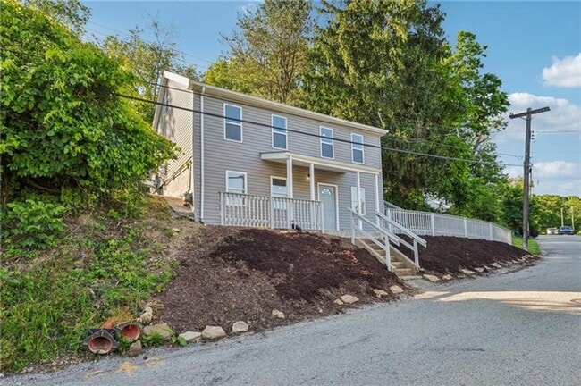 211 Oxford Ave in Pittsburgh, PA - Building Photo - Building Photo