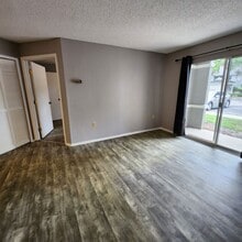 3705 SW 27th St in Gainesville, FL - Building Photo - Building Photo
