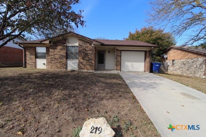 219 Blanket Dr in Copperas Cove, TX - Building Photo