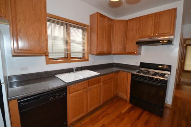 1427 W Walton St, Unit G08C in Chicago, IL - Building Photo - Building Photo