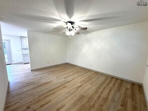 5220 St Helena Dr in Wichita Falls, TX - Building Photo - Building Photo
