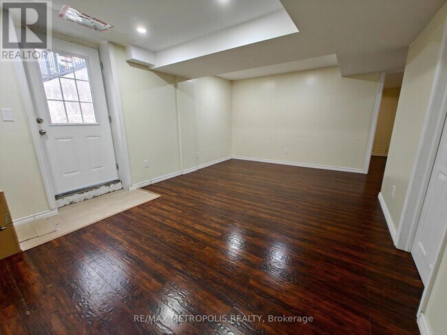 20 Stockell Cres in Ajax, ON - Building Photo - Building Photo