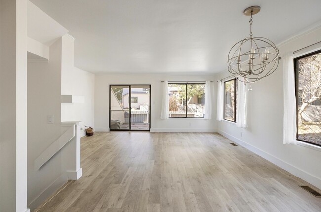 4647 Burgundy Ln in Boulder, CO - Foto de edificio - Building Photo