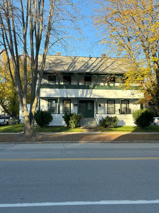 122 Marlboro St, Unit 1B in Keene, NH - Building Photo