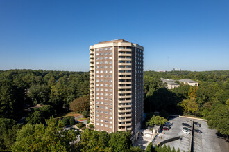 Somerset Heights Condominiums in Decatur, GA - Building Photo - Building Photo