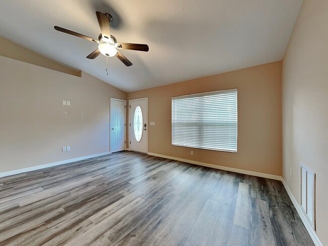 8547 N Tiny Lily Dr in Citrus Springs, FL - Building Photo - Building Photo