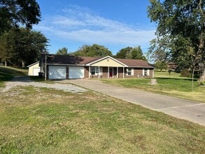 398 Shady Brook Dr in Cape Girardeau, MO - Building Photo - Building Photo