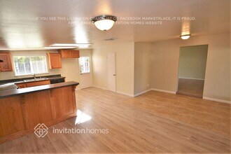 1330 Campus Ave in Redlands, CA - Foto de edificio - Building Photo