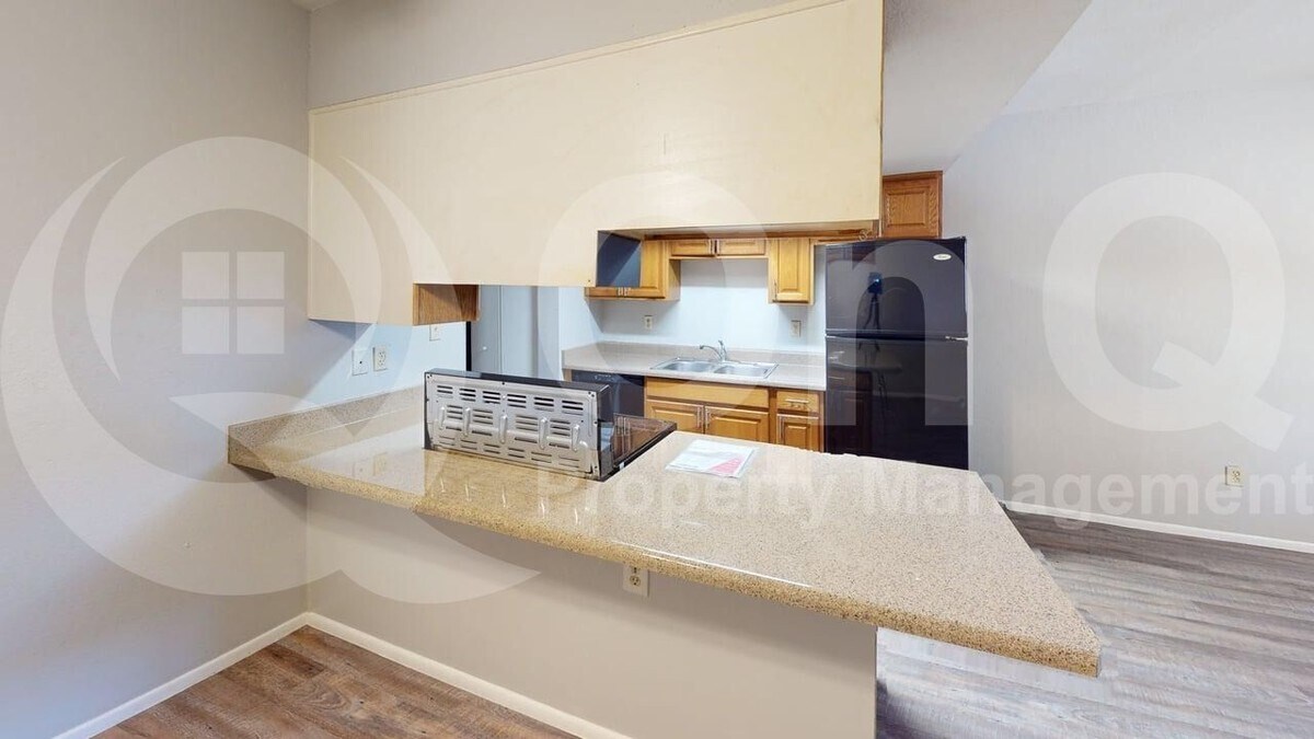 3002 E Waltann Ln in Phoenix, AZ - Building Photo