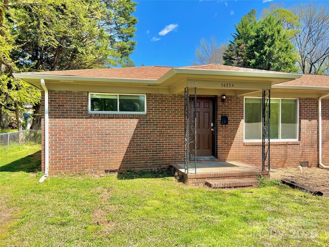 5435 Lantana Ave in Charlotte, NC - Foto de edificio - Building Photo