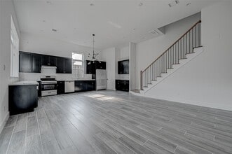 8930 Spring Knoll Forest Dr in Houston, TX - Building Photo - Building Photo