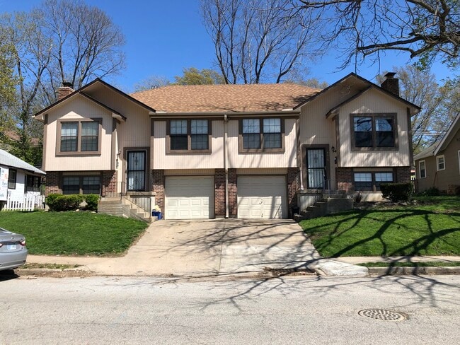 property at 4613 Wyoming St