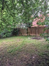 9712 Eastwend Dr in Austin, TX - Building Photo - Building Photo