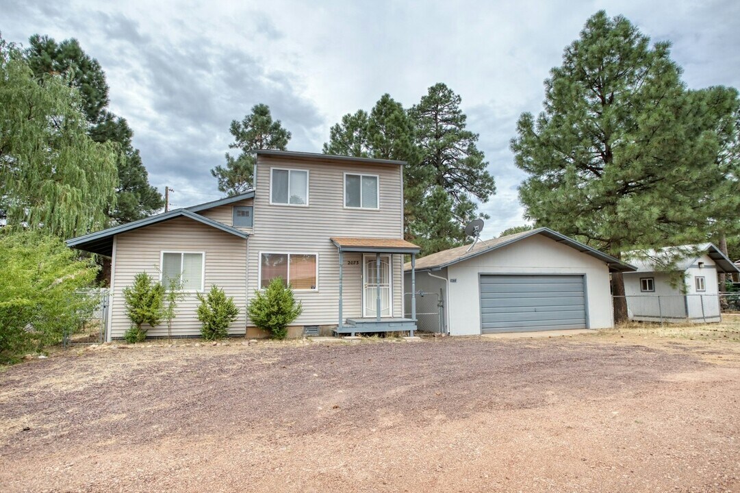 2073 Thousand Pines Dr in Heber-Overgaard, AZ - Building Photo