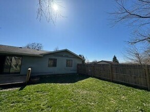 2243 Saginaw Rd SE in Grand Rapids, MI - Building Photo - Building Photo