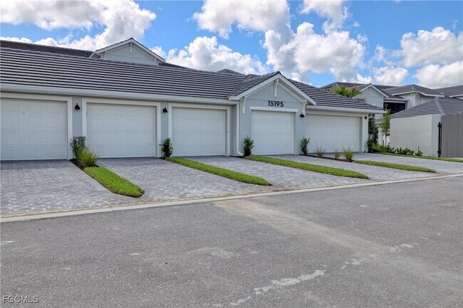 15195 Bluffton in Punta Gorda, FL - Building Photo - Building Photo
