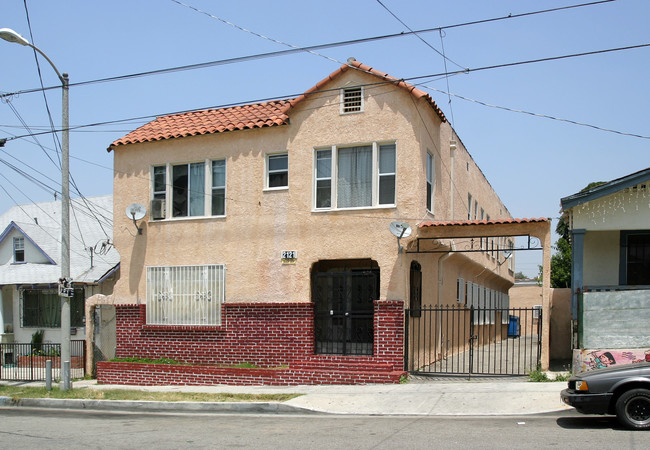 2121-2123 Michigan Ave in Los Angeles, CA - Foto de edificio - Building Photo