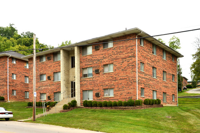 Highland Manor Apartments in Covington, KY - Foto de edificio - Building Photo