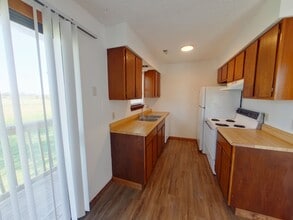 3958 N Garland Cir in Wichita, KS - Building Photo - Building Photo