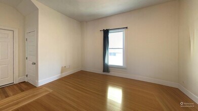 55 Glenwood Rd in Somerville, MA - Building Photo - Building Photo