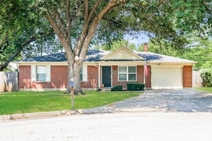 4008 Segram Ct in Arlington, TX - Building Photo