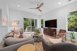 1204 E 32nd St in Austin, TX - Building Photo