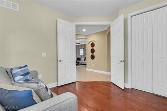 12009 Covent Garden Ct in Naples, FL - Building Photo - Building Photo