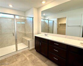 7353 Legacy Pt St in Las Vegas, NV - Building Photo - Building Photo